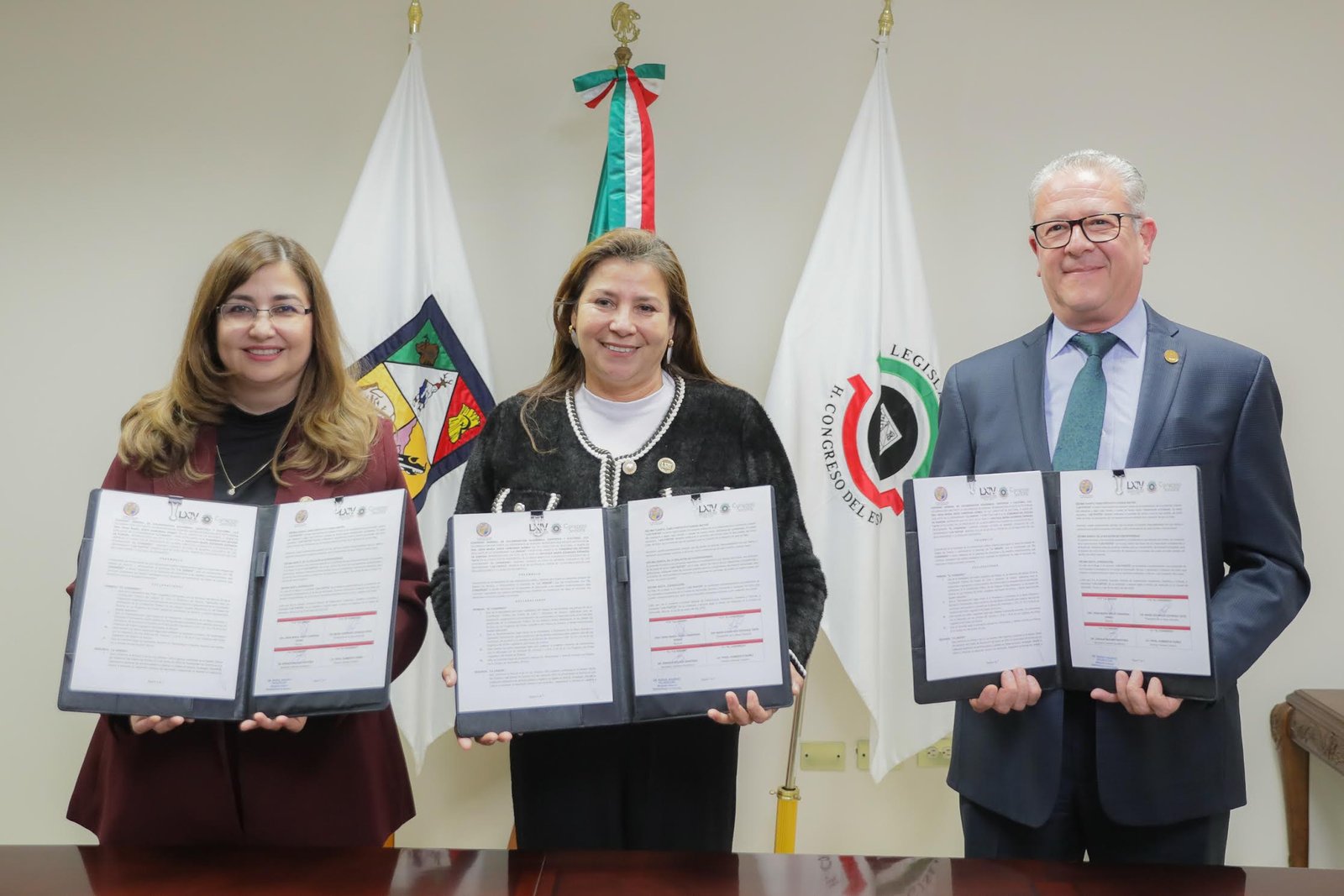 Con el propósito de sumar esfuerzos interinstitucionales y fortalecer el desarrollo integral del estado, el Congreso del Estado de Sonora renovó el convenio de colaboración que mantiene suscrito con la Universidad de Sonora (Unison).